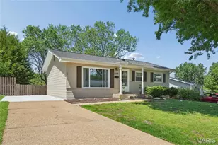 6709 Village Square Dr, Hazelwood, MO 63042 - Photo 23
