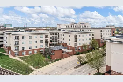 1251 Strassner Drive #2112, Brentwood, MO 63144 - Photo 1