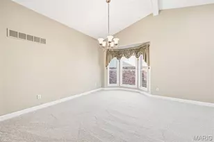 24 Summit Pointe Ct, Saint Charles, MO 63301 - Photo 13