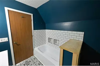 446 Oak Hill Drive, Lake Saint Louis, MO 63367 - Photo 13