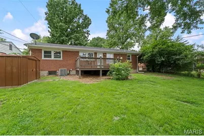 265 W Saint Anthony Lane, Florissant, MO 63031 - Photo 39