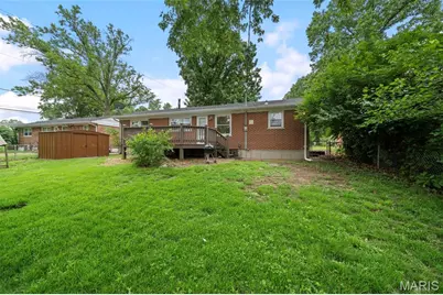 265 W Saint Anthony Lane, Florissant, MO 63031 - Photo 37