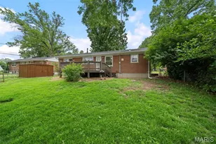 265 W St Anthony Ln, Florissant, MO 63031 - Photo 37