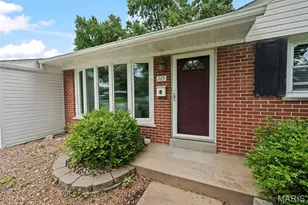 265 W St Anthony Ln, Florissant, MO 63031 - Photo 5