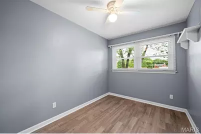 265 W Saint Anthony Lane, Florissant, MO 63031 - Photo 23