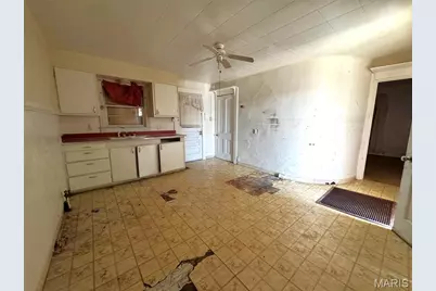 614 Lyon Street, Hannibal, MO 63401 - Photo 3