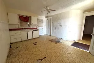 614 Lyon St, Hannibal, MO 63401 - Photo 3