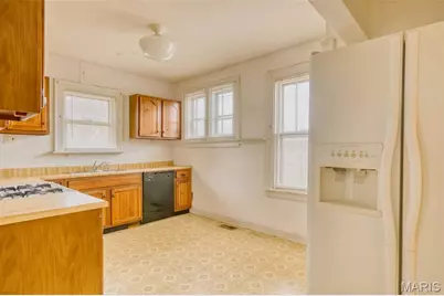 217 Emerling Drive, Normandy, MO 63121 - Photo 7