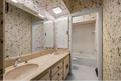 31 Bellerive Country Club Grounds, Town and Country, MO 63141 - Photo 19