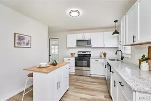 2141 Rountree Dr, Saint Louis, MO 63136 - Photo 5