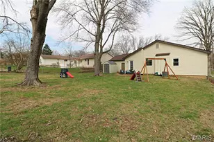 410 Woodland Hill Ct, Manchester, MO 63021 - Photo 17