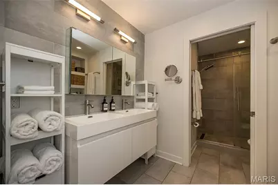 4424 Laclede Avenue, Saint Louis, MO 63108 - Photo 19