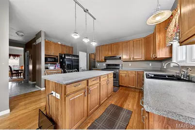 1202 Highland Circle Drive, Wentzville, MO 63385 - Photo 7