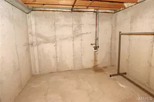 4926 Hurstborough Ct, Hazelwood, MO 63042 - Photo 19