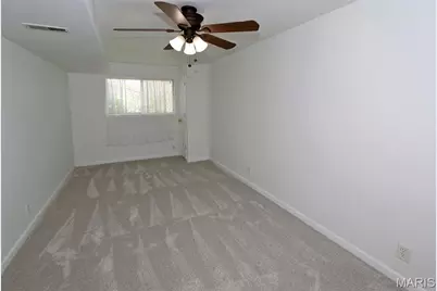 4926 Hurstborough Court, Hazelwood, MO 63042 - Photo 17