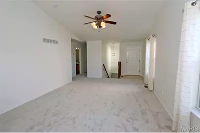 4926 Hurstborough Court, Hazelwood, MO 63042 - Photo 5