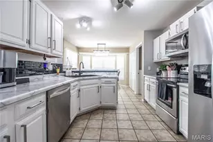 1870 Charleston Estates Dr, Saint Louis, MO 63031 - Photo 23