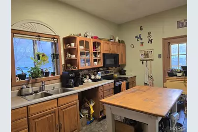 122 S 2nd Street, De Soto, MO 63020 - Photo 3