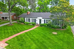 26 Narragansett Dr, Ladue, MO 63124 - Photo 27