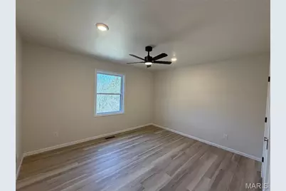 5722 Brady Rd, Hannibal, MO 63401 - Photo 9