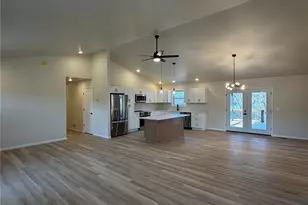 5722 Brady Rd, Hannibal, MO 63401 - Photo 3