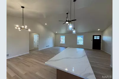 5722 Brady Rd, Hannibal, MO 63401 - Photo 5