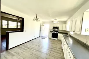 5 Dale Dr, Saint Charles, MO 63303 - Photo 7