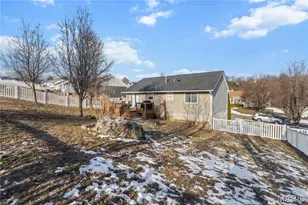 3094 Valley Oaks Dr, Imperial, MO 63052 - Photo 7