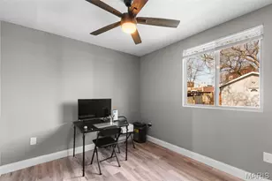 7205 Pennsylvania Ave, Saint Louis, MO 63111 - Photo 17