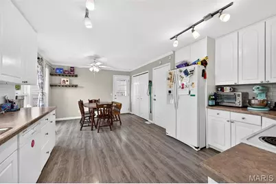 5442 Alnwick Drive, Unincorporated, MO 63129 - Photo 9