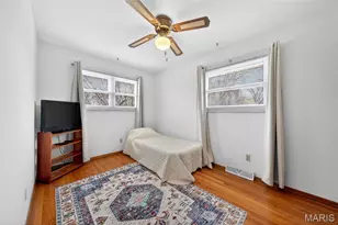 649 Suntide Dr, Saint Louis, MO 63125 - Photo 9