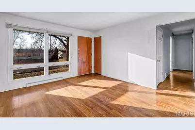 9014 Ellison Drive, Jennings, MO 63136 - Photo 5