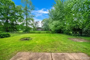 2916 Oriental Dr, Florissant, MO 63031 - Photo 5