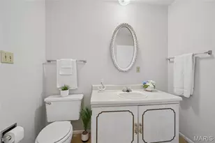 140 Burtonwood Dr, Ballwin, MO 63011 - Photo 15