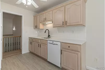 93 Rue De Paix, Lake Saint Louis, MO 63367 - Photo 17