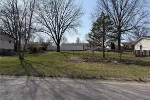 705 Michael Ave, Wentzville, MO 63385 - Photo 1