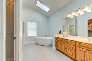 10825 Larkspur Dr, Saint Louis, MO 63123 - Photo 23