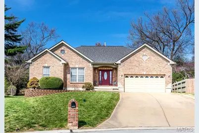 10825 Larkspur Drive, Saint Louis, MO 63123 - Photo 1