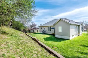 10825 Larkspur Dr, Saint Louis, MO 63123 - Photo 31