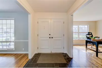 323 Chipley Circle, Ballwin, MO 63011 - Photo 3