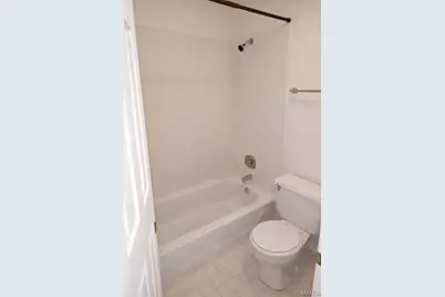 5706 Thekla Avenue, Saint Louis, MO 63120 - Photo 5