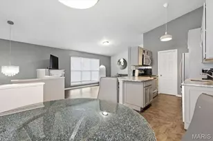 118 Towne Square Ct, Eureka, MO 63025 - Photo 11