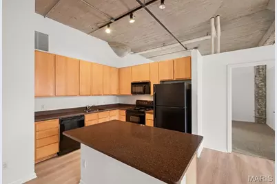 1511 Locust Street #604, Saint Louis, MO 63103 - Photo 7