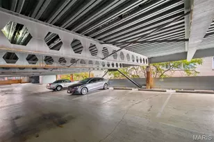 1511 Locust St, Saint Louis, MO 63103 - Photo 17