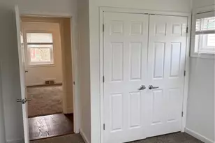 1119 N McKnight Rd, University City, MO 63132 - Photo 15