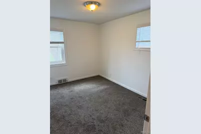 1119 N McKnight Road, University City, MO 63132 - Photo 13