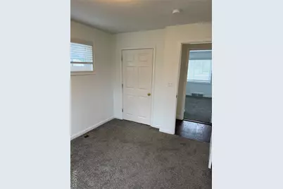 1119 N McKnight Road, University City, MO 63132 - Photo 17