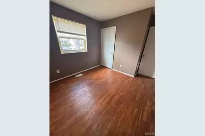 10418 Castle Drive, Saint Louis, MO 63136 - Photo 11