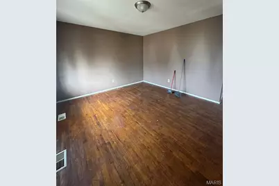 10418 Castle Drive, Saint Louis, MO 63136 - Photo 15