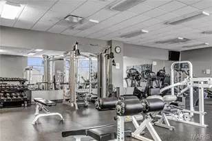 8025 Maryland Ave, Clayton, MO 63105 - Photo 23